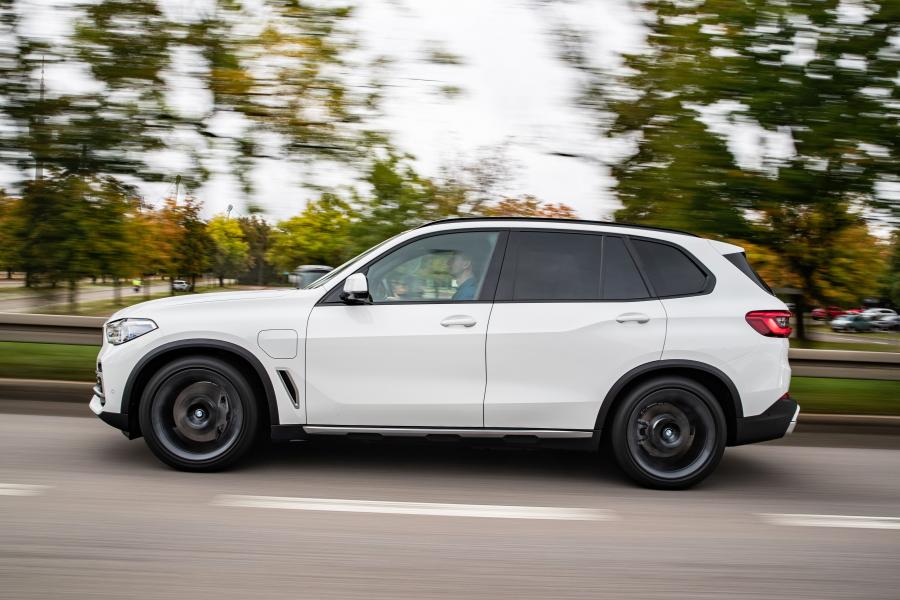  BMW X5 xDrive45e iPerformance (G05) 2019 года  (WW) (фото 28 из 102)